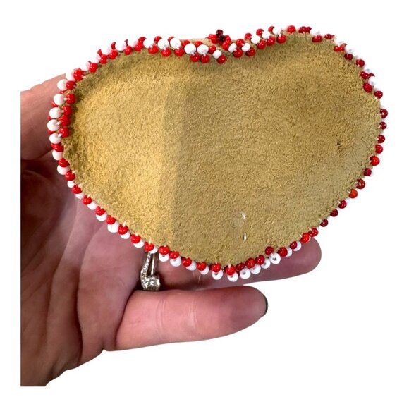 Handcrafted Heart Shaped Beaded Native American Iroquois Trinket Box Suede Lined - Picture 6 of 10